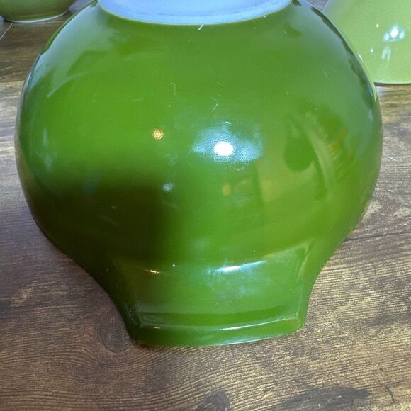 Pyrex Verde Green Cinderella Nesting Mixing Bowls Set of 3 Bowls 441, 443, 444 - Picture 11 of 12